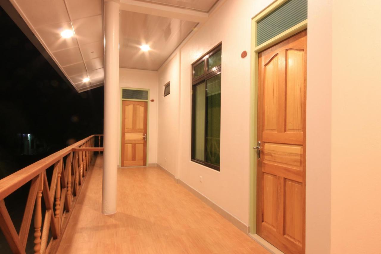 Shifa Lodge Maldives Feridhoo Quarto foto